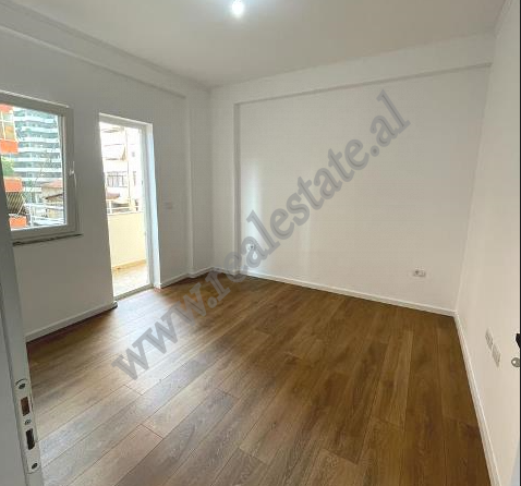 One bedroom apartment for sale near Faik Konica street in Tirana.&nbsp;
The apartment it is positio